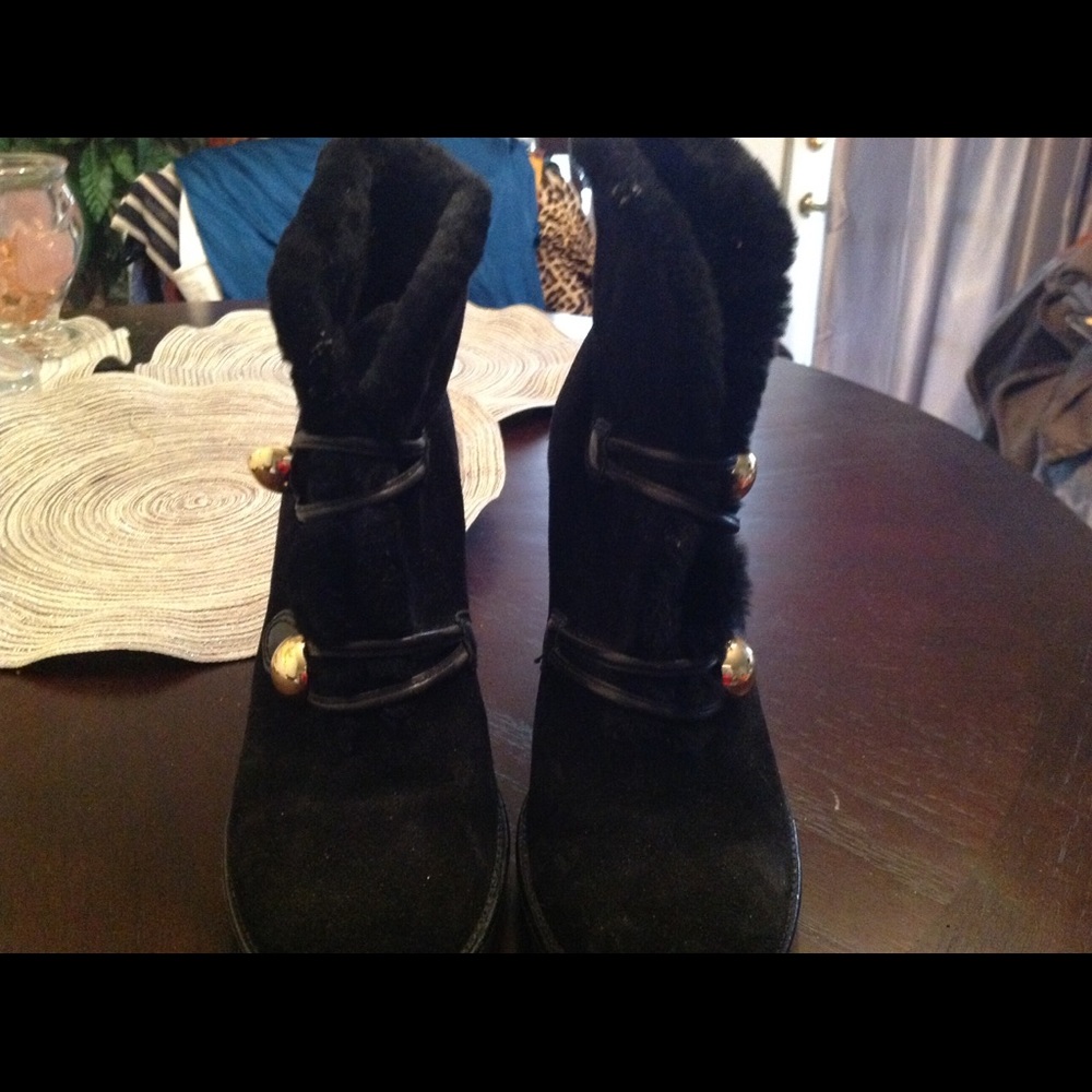 Boots - Picture 3 of 4